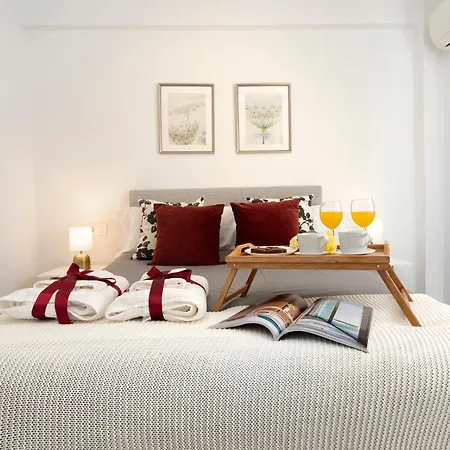 Mrapartment Centre&beach Airport&train Apartment Malaga